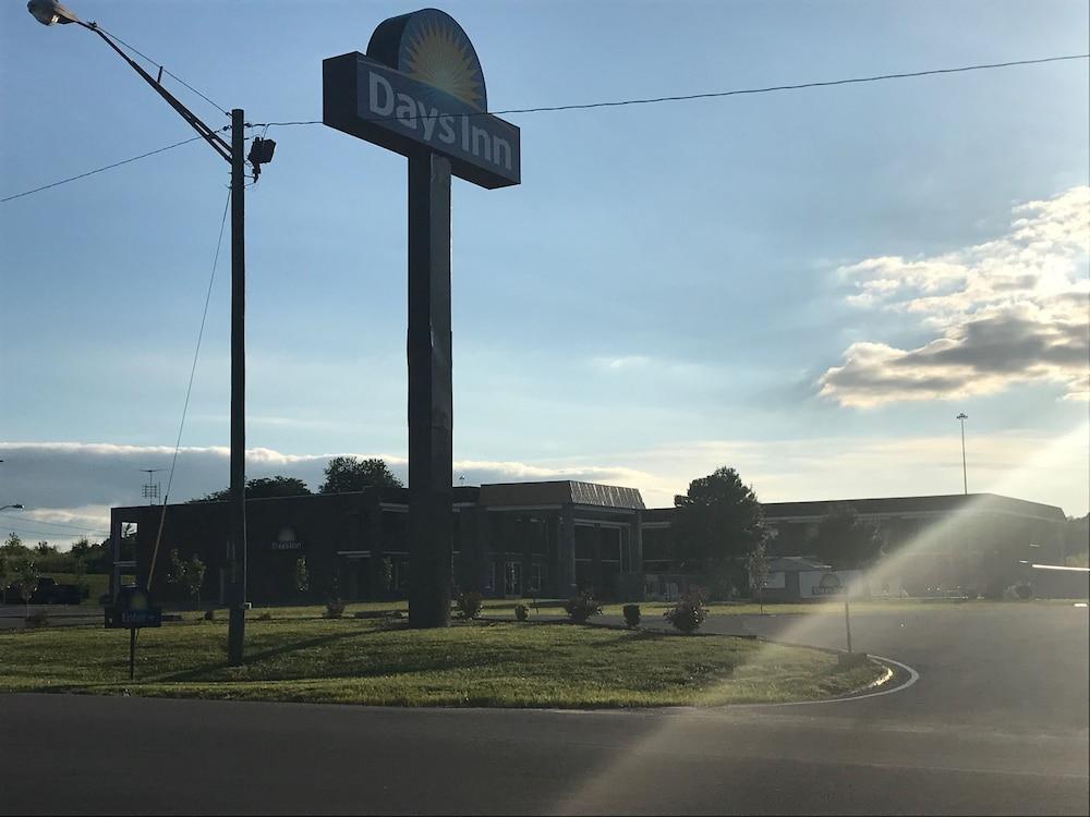 Days Inn By Wyndham Cave City Exteriér fotografie