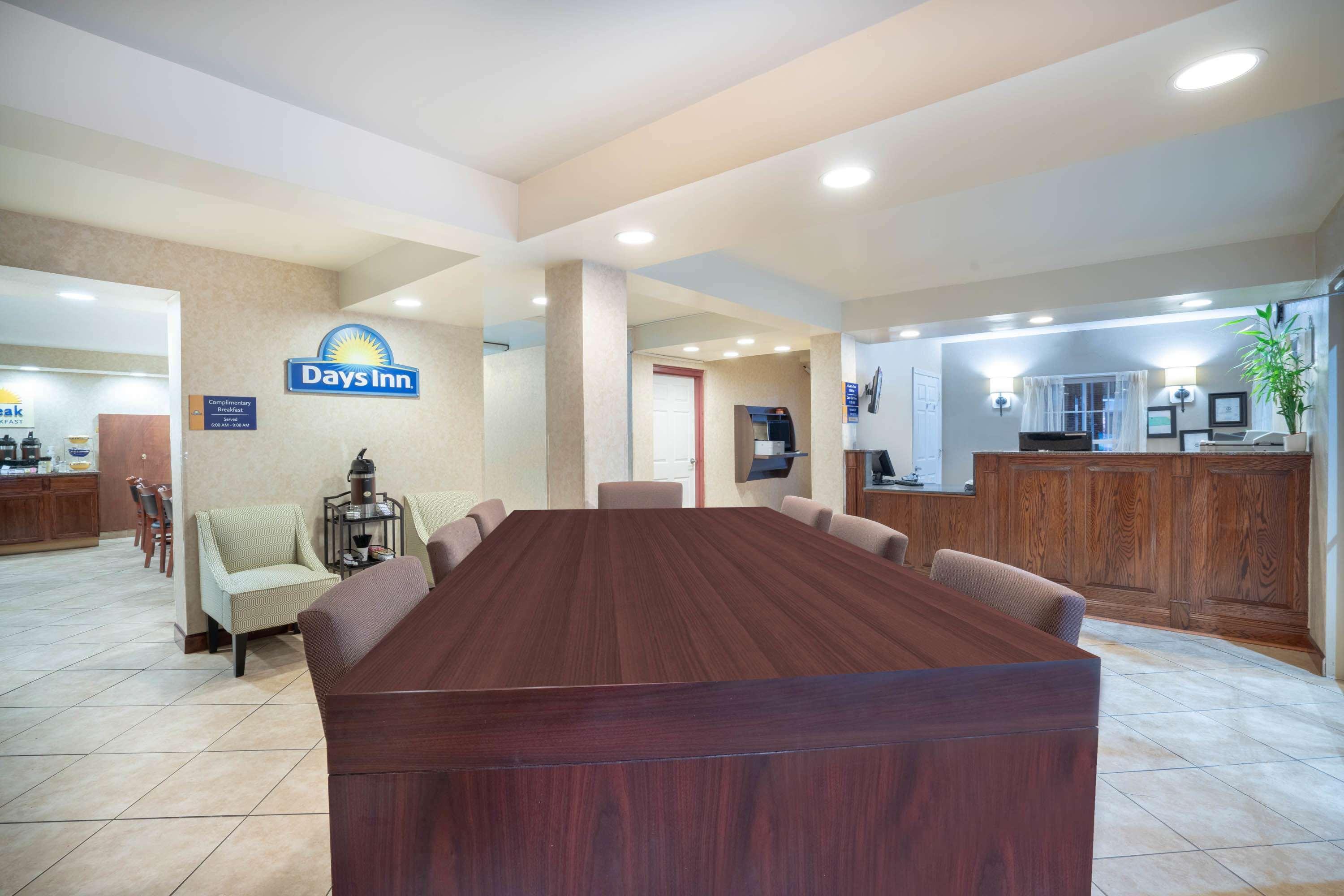 Days Inn By Wyndham Cave City Exteriér fotografie