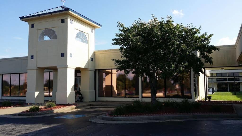 Days Inn By Wyndham Cave City Exteriér fotografie